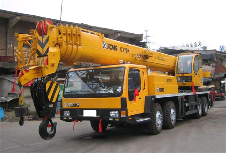 双柏县吊车出租选择重点